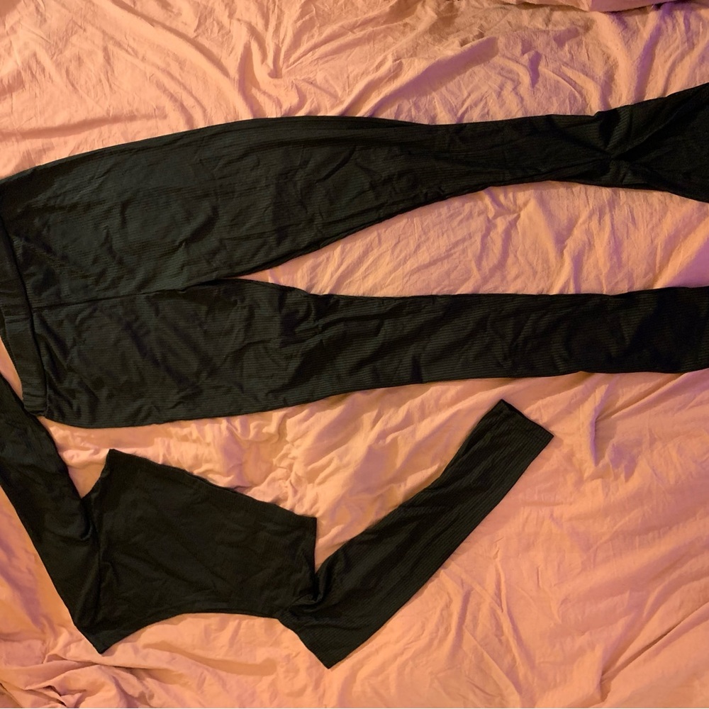Black Women's Ribbed High-Waist Leggings